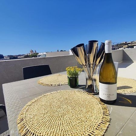 Cozy Penthouse In Central Malta Apartman Balzan Kültér fotó