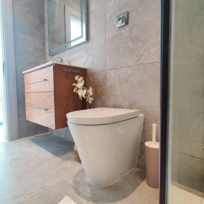 Cozy Penthouse In Central Malta Apartman Balzan Kültér fotó